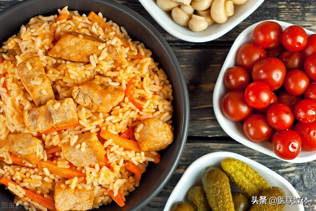 一吃饭就大汗淋漓，是肾虚了？3大原因，不妨自查看看