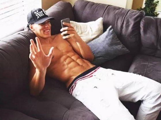 最强nba怎么看衣服穿在谁身上（NBA现役各部位肌肉最强球员，锡安麒麟臂，詹姆斯大腿堪比水桶）