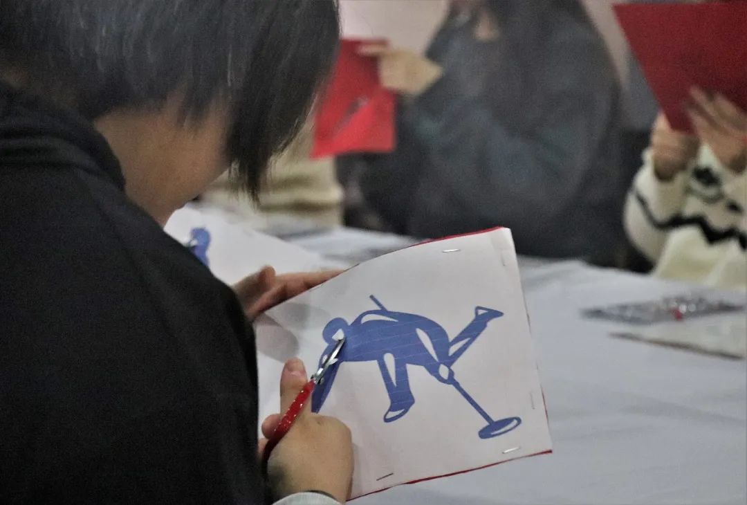 「沧州非遗」沧州交通学院被确定为韩宝菊剪纸艺术教育基地