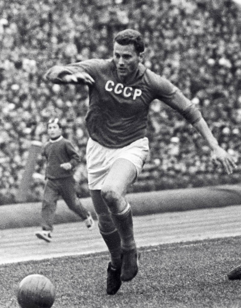 那个足球运动员怎么回事(谣言是怎么产生：苏联足球运动员“杀死了”一名猴子守门员？)