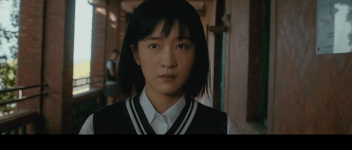 4.6分成“票房冠军”，剧情全靠旁白，只剩狗血金句，他凭什么？