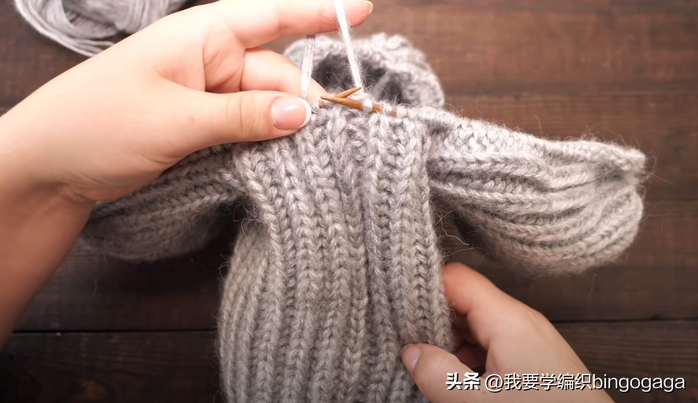 怎樣織帽子（冬天來款這樣的帽子抗寒，一款雷鋒帽編織教程，帶來從頭到腳的暖）