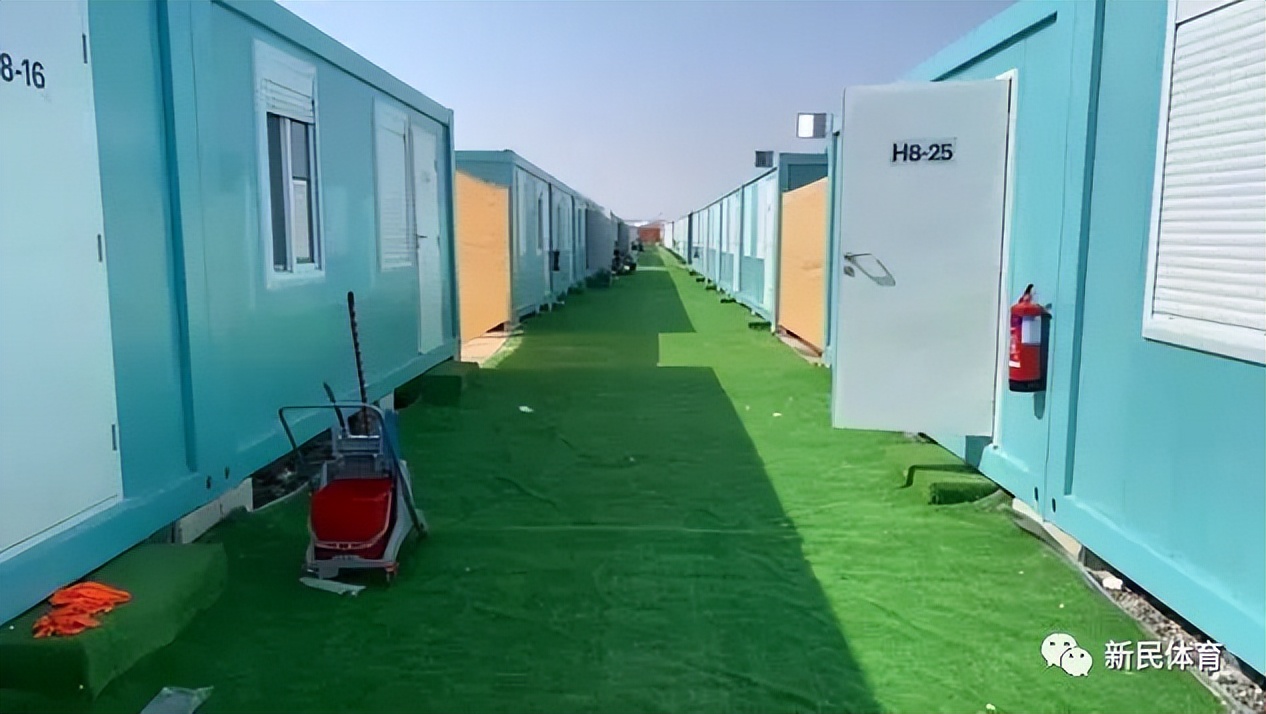 世界杯歌曲噢来来（探秘世界杯球迷村：1400元一晚的“网红”集装箱酒店长这样）