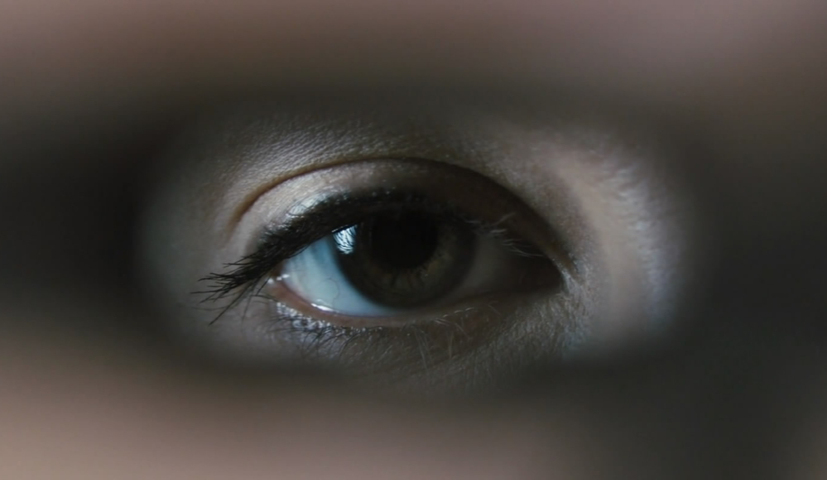 这是一部托纳多雷很少被提及的电影，画作会有赝品，那爱情呢？