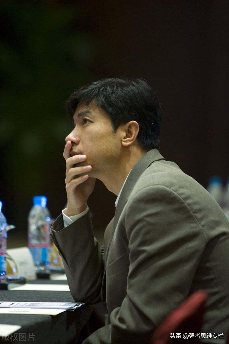 李彦宏、蔡崇信、巴菲特、范仲淹、华盛顿强者擅于选择一个目标