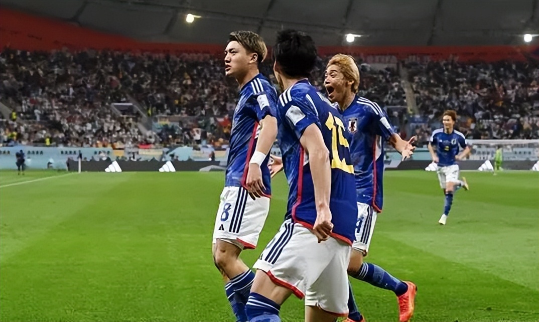 为什么中国足球玩不起（看看电子竞技就知道，中国足球不行的根本原因：大家不喜欢）-华海博客