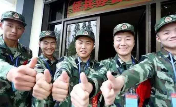 “2022征兵”即将结束，这几类大学生无法入伍，有意向的要抓紧了