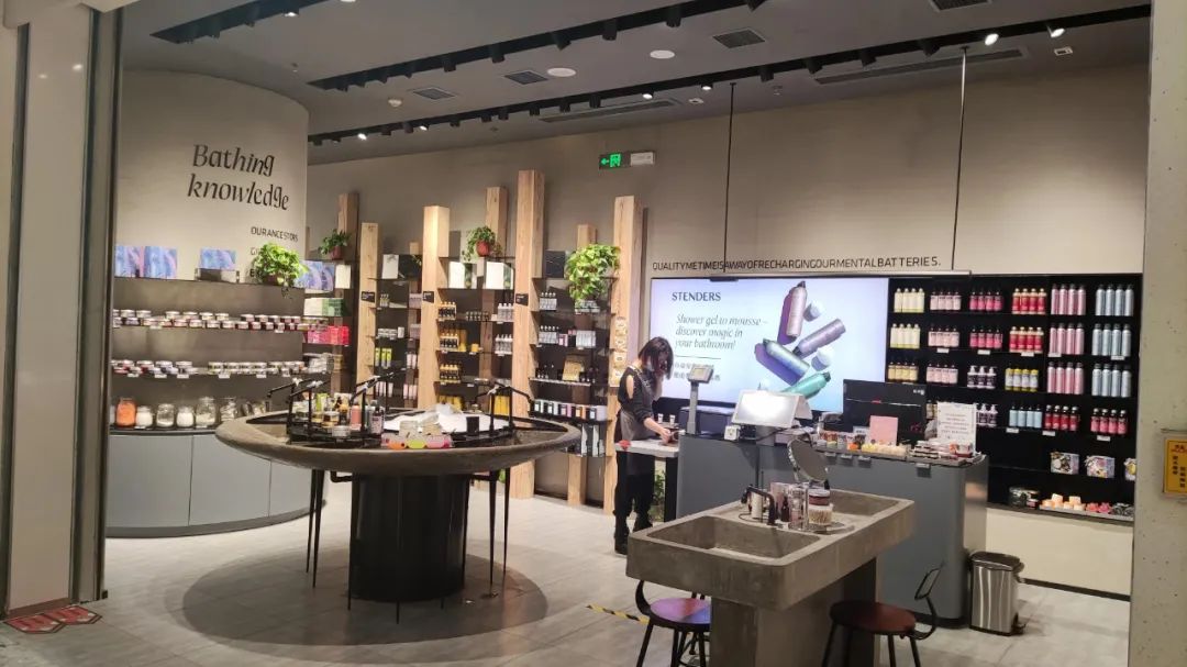 设计见闻｜颜值型店面设计之莱安中心万象天地篇