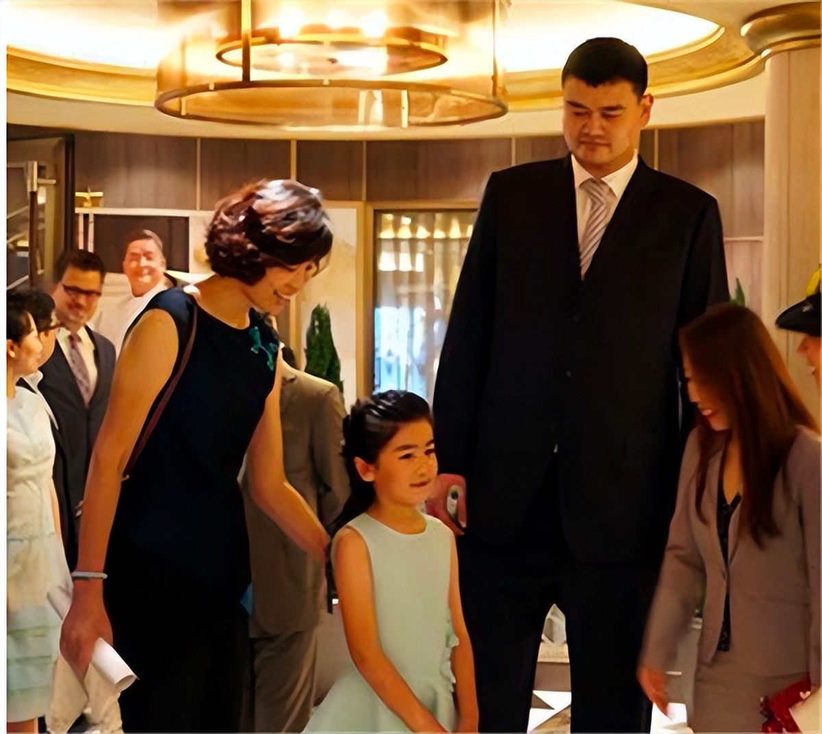 叶莉的回答让人感动)