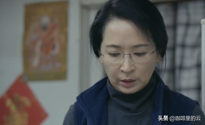 《香港爱情故事》：别被剧名蒙蔽，这可谓是TVB近年来少有的佳剧