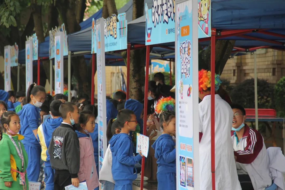 九江小学开展“科技浸润童心，创新点亮未来”主题校园科技节