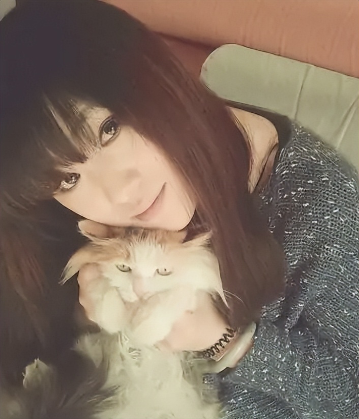 歌比人红的龙套小角色，喜剧天赋不输黄渤，却天妒英才遗憾早逝