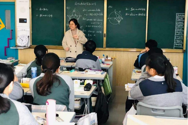 师范类大学毕业的出路（师范类4个）