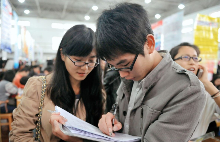 大学生向往城市前10名，南方占8个，毕业生纷纷南下值得深思