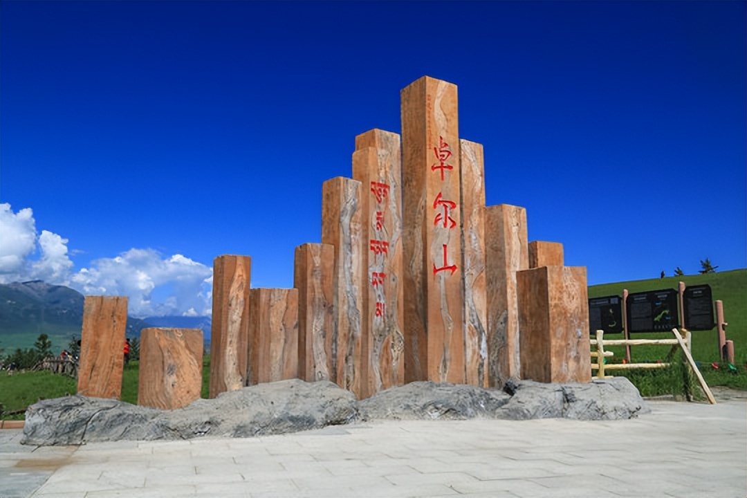 一日一景的天境祁连卓尔山，生平从未见过的美