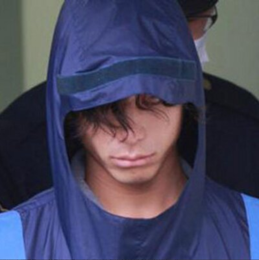 日本小伙杀人后边逃亡边整容，2年后落网，因太帅被无数少女追捧