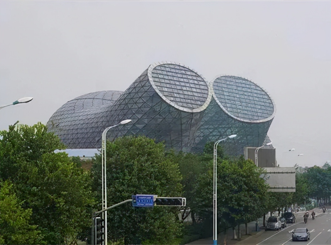 2021年中国十大丑陋建筑来了，到底谁最丑？