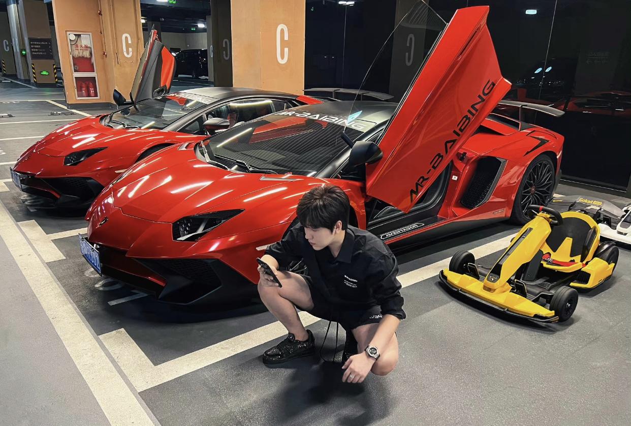 千万网红白冰自曝结婚生子!为孩子庆生,妻子身材美貌不输女明星