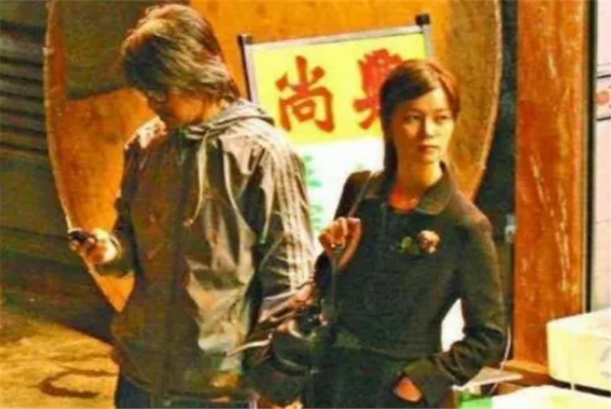 于文凤输7000万，转身找百亿男友，与星爷撕破脸，只为13年感情吗