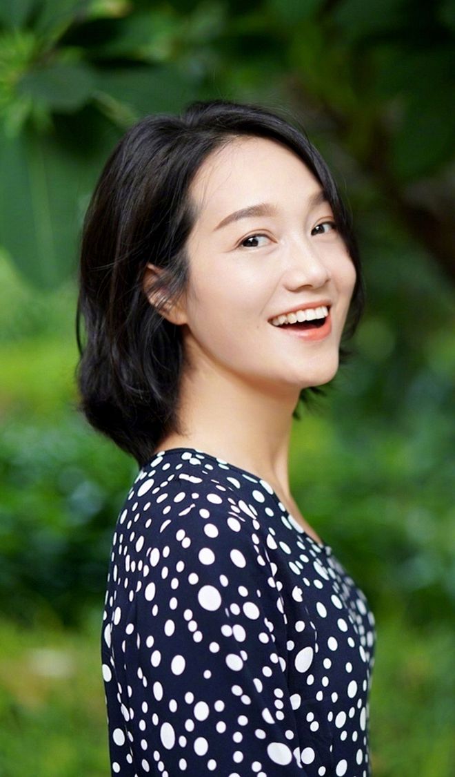 从"浙江台柱"到二线女演员,一句"骚凹瑞",被网友怼出主持界