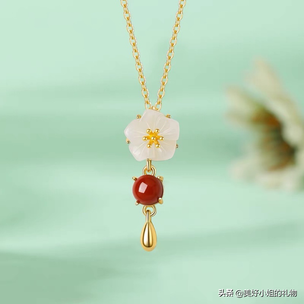 母亲节礼物系列I 细数我私藏的宝藏首饰，千元不到让妈妈闪耀起来