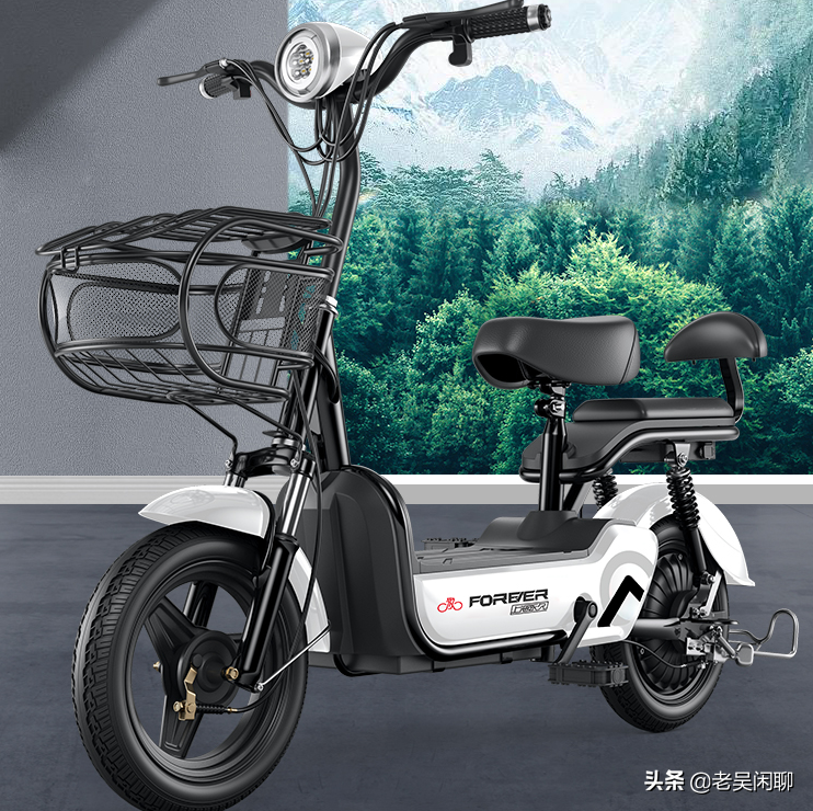 这是一款主打短程代步的轻便型电动自行车,车长只有1.