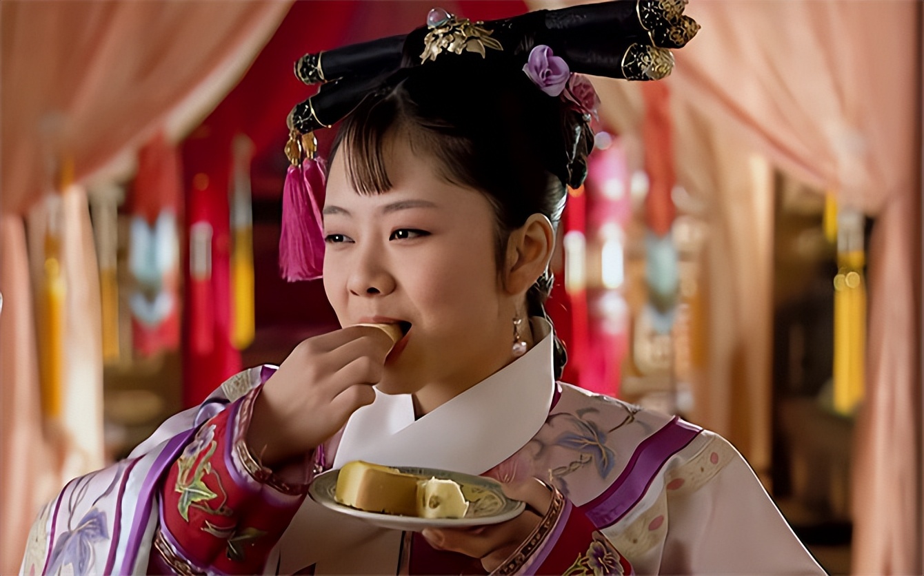 甄嬛传:为何淳儿第一次侍寝时,皇上刻意换了睡衣?背后大有讲究