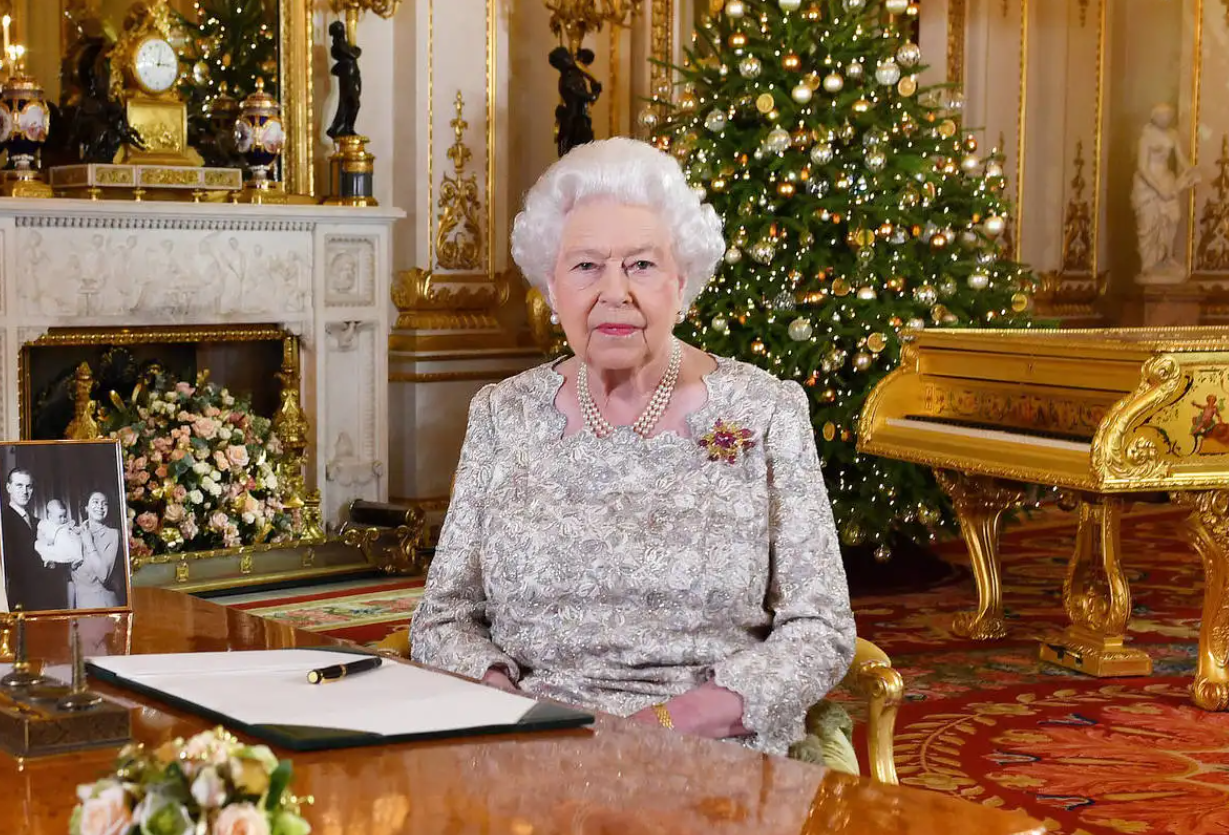 英国队世界杯为什么叫英格兰(英国女王去世，爱尔兰人却庆祝？爱尔兰和英国究竟有什么仇？)