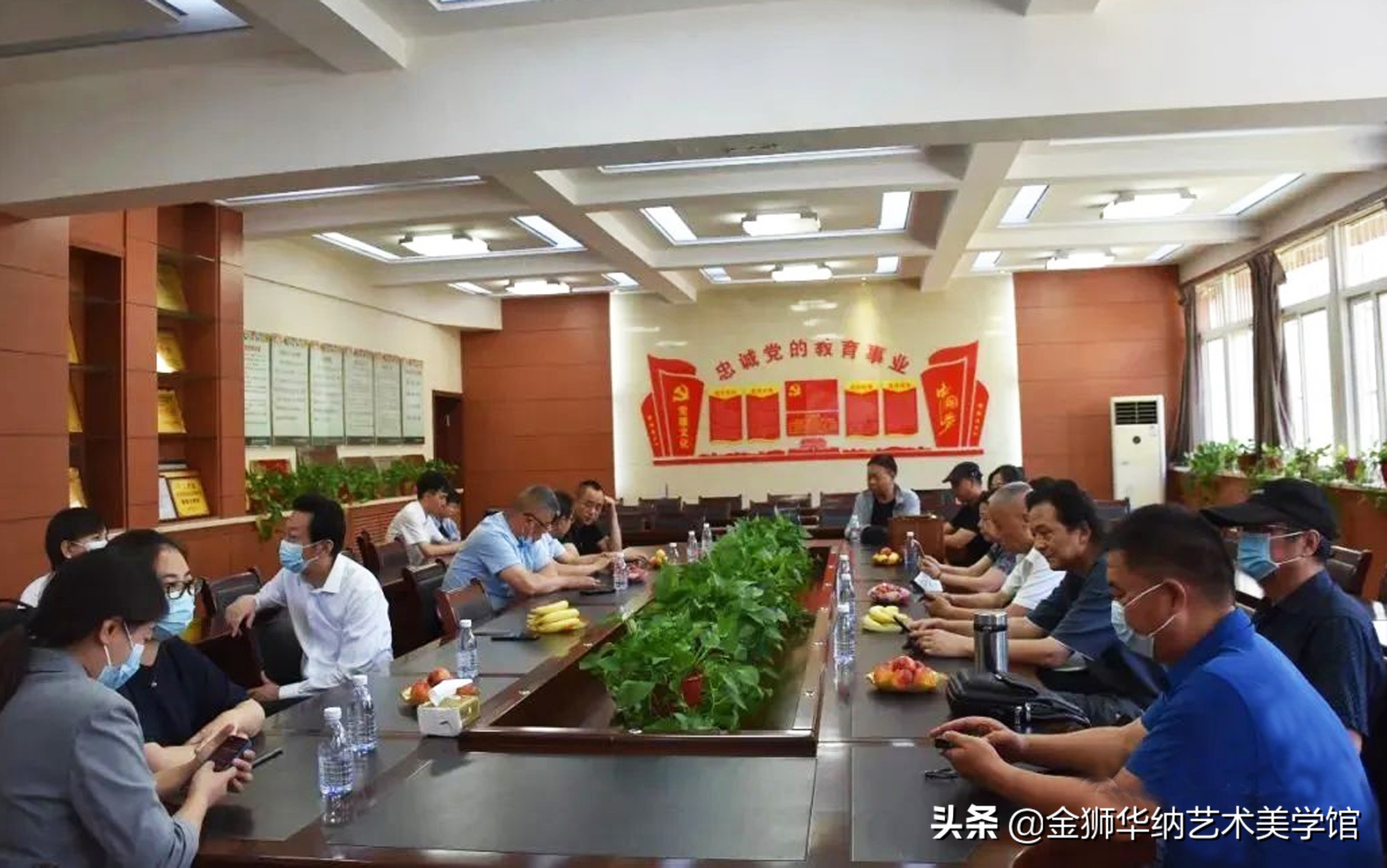 曲江第九小学校园美术馆开馆暨高雅艺术进校园活动顺利举行