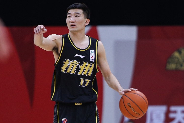 男篮决赛直播浙江广厦（CCTV5直播，首钢对决广厦冲前8，19分外援替林书豪，孙铭徽遭质疑）