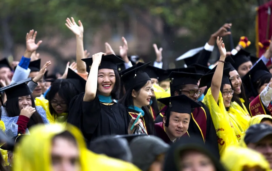 出国留学人数大幅增加,含金量降低