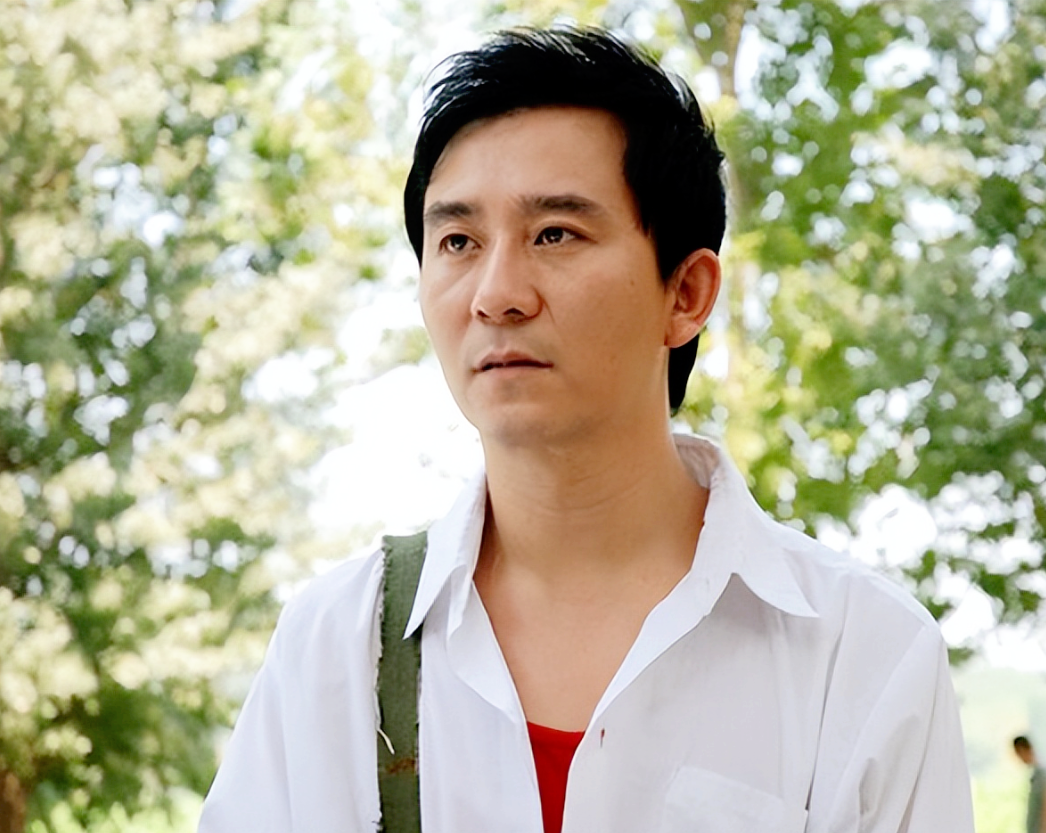 演员赵毅:成名路上多坎坷,今48岁仍单身,闫学晶多次为他保媒!