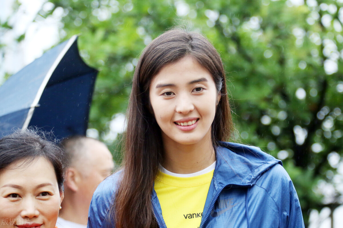 女足世界杯赵丽娜为什么没上(30岁最美门将重返中国女足!