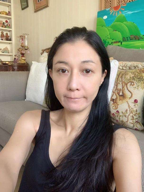 8位过气女明星窘况：卑微求工作，变脸被群嘲，徒留尴尬与心酸