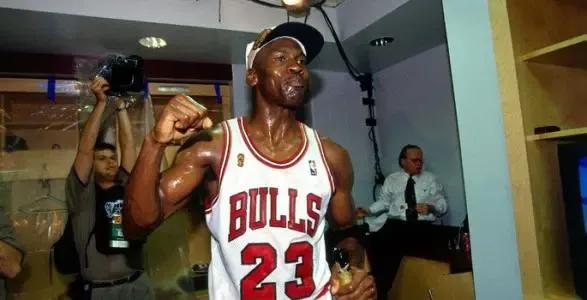 哪些球队是最后加入nba（NBA联盟的发展历程，以及几只王朝球队和标志性球星）