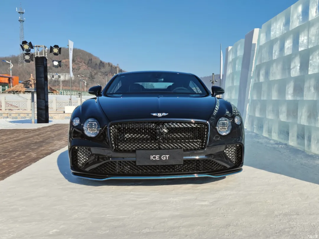 当欧陆球队队徽和卡通相遇（宾利欧陆Ice GT：4.0T双涡轮+770牛·米，全球只此一台，仅供中国）