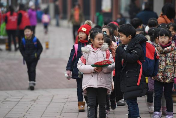 放假通知！福建省大中小学寒假时间确定，较往年“统一推迟”