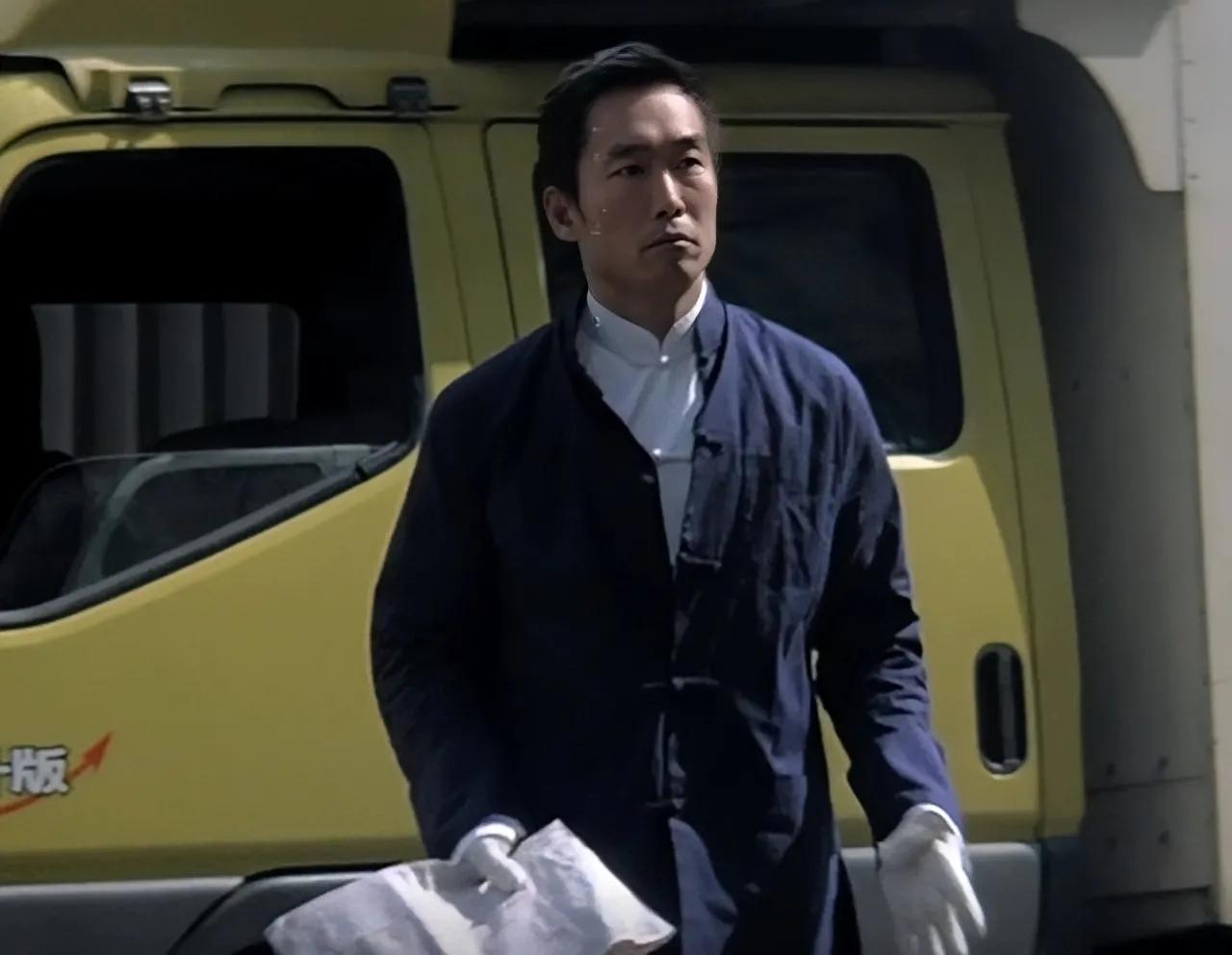 郑浩南:出道即巅峰,因加钱哥而翻红,却被娇妻骗走了所有家产