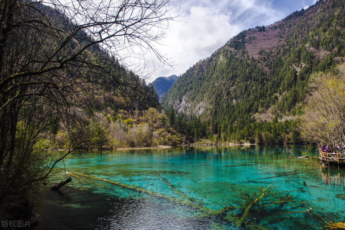 最新2021年四川省各地市GDP排名：成都离两万亿一步之遥