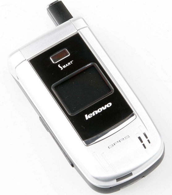 联想p930是联想唯一一款搭载了塞班系统的手机,其在2005年12月由联想