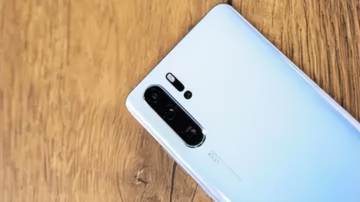 一台三年前的华为P30Pro，放现在，相当于什么价位的手机？