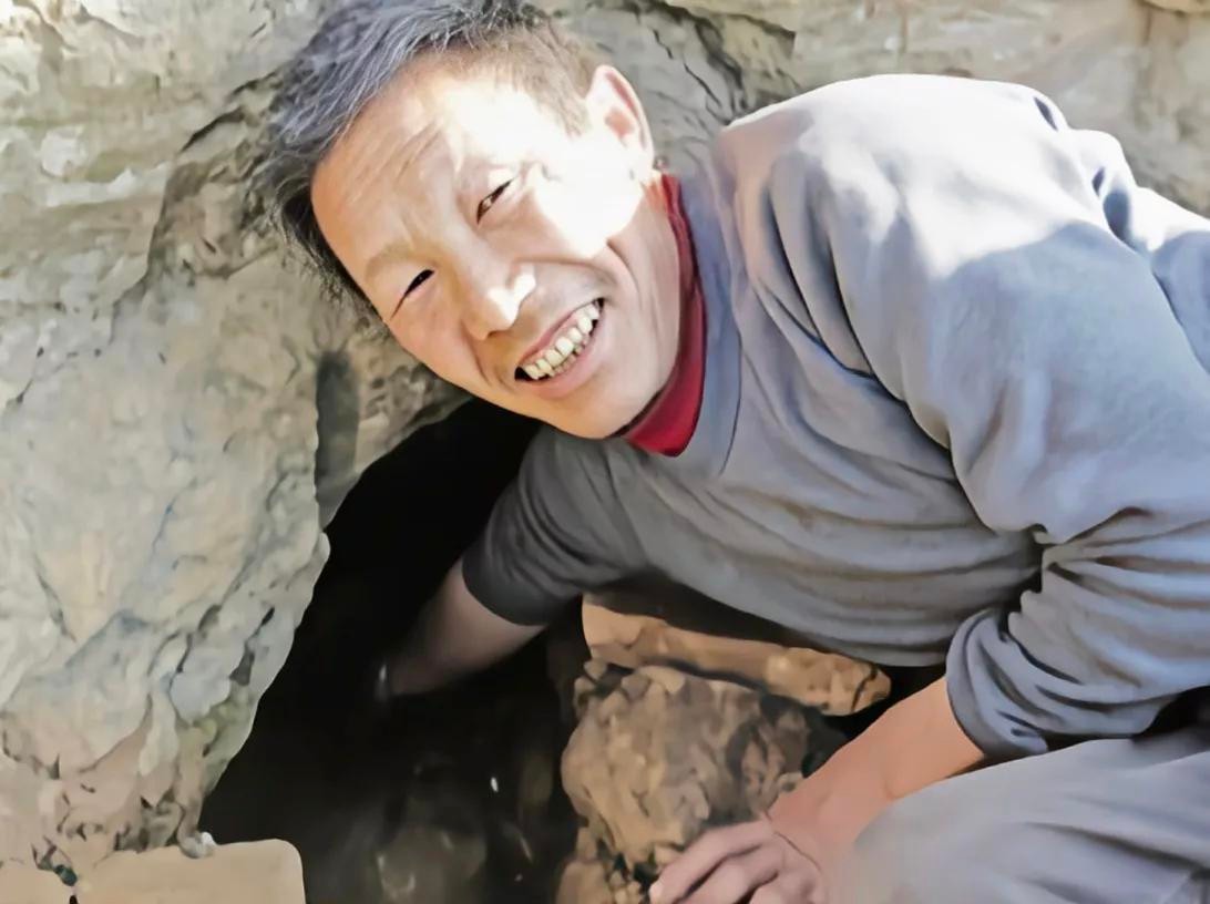 2012年，湖北山洞每逢清明便“吐鱼”达上千斤，专家告知不能吃