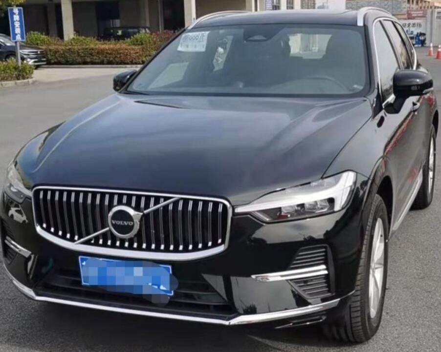沃尔沃XC60油耗低安全强，高性价比之选