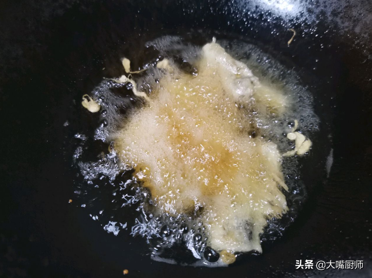 炸帶魚的家常做法,炸帶魚的家常做法簡(jiǎn)單