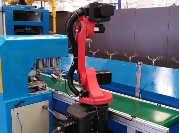 HIPHOENIX斯罗米克丨自动化流水线+机器人协作+视觉识别系统篇