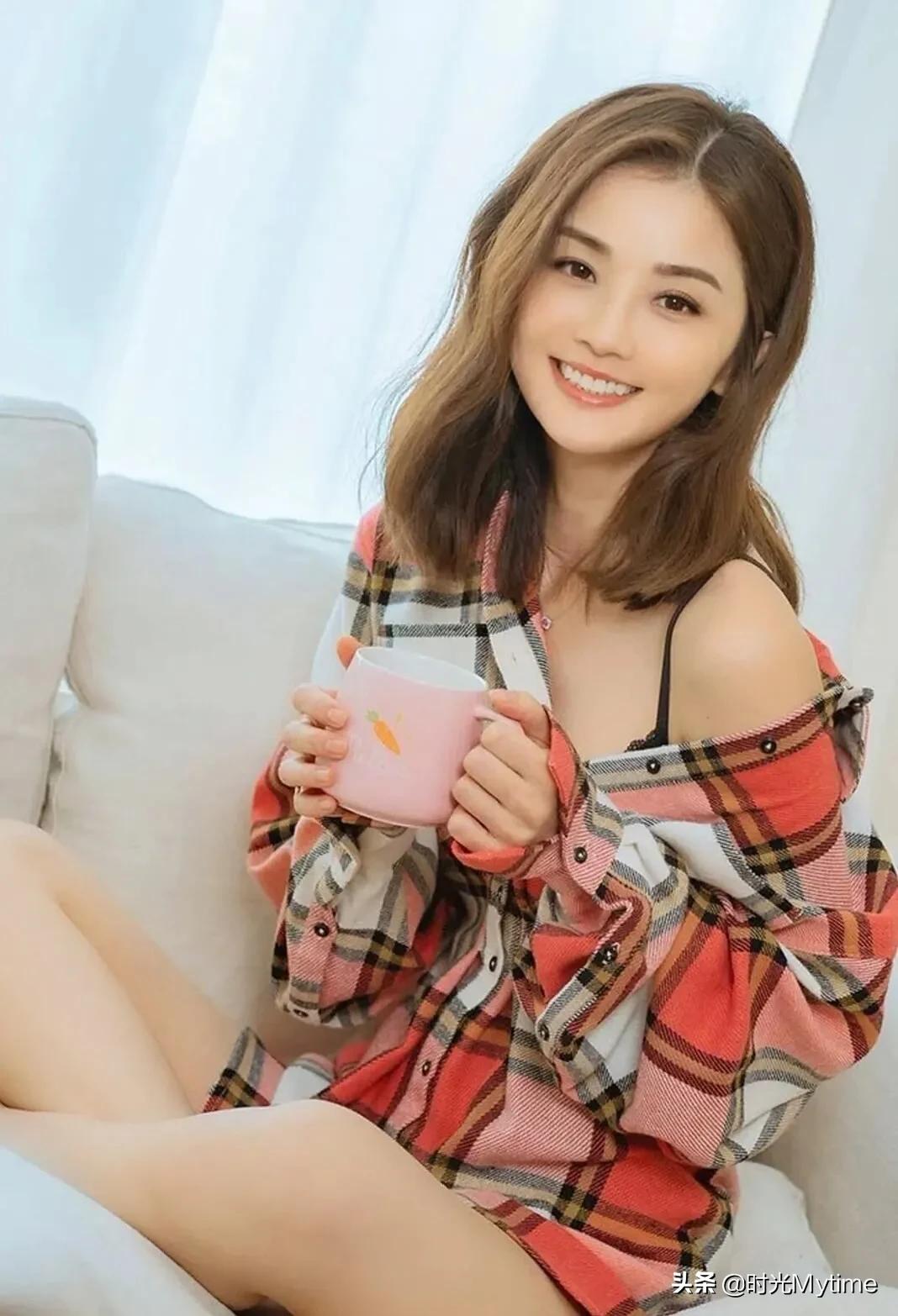 明星壁纸:蔡卓妍