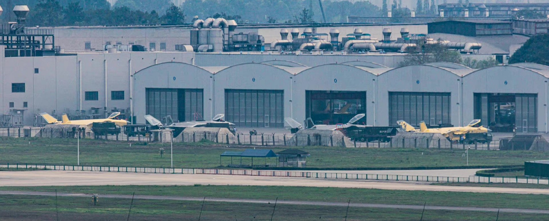 ��ר�ң����ѽ������е�ǿ�����й����������İ�������Ϊ����ǿ��