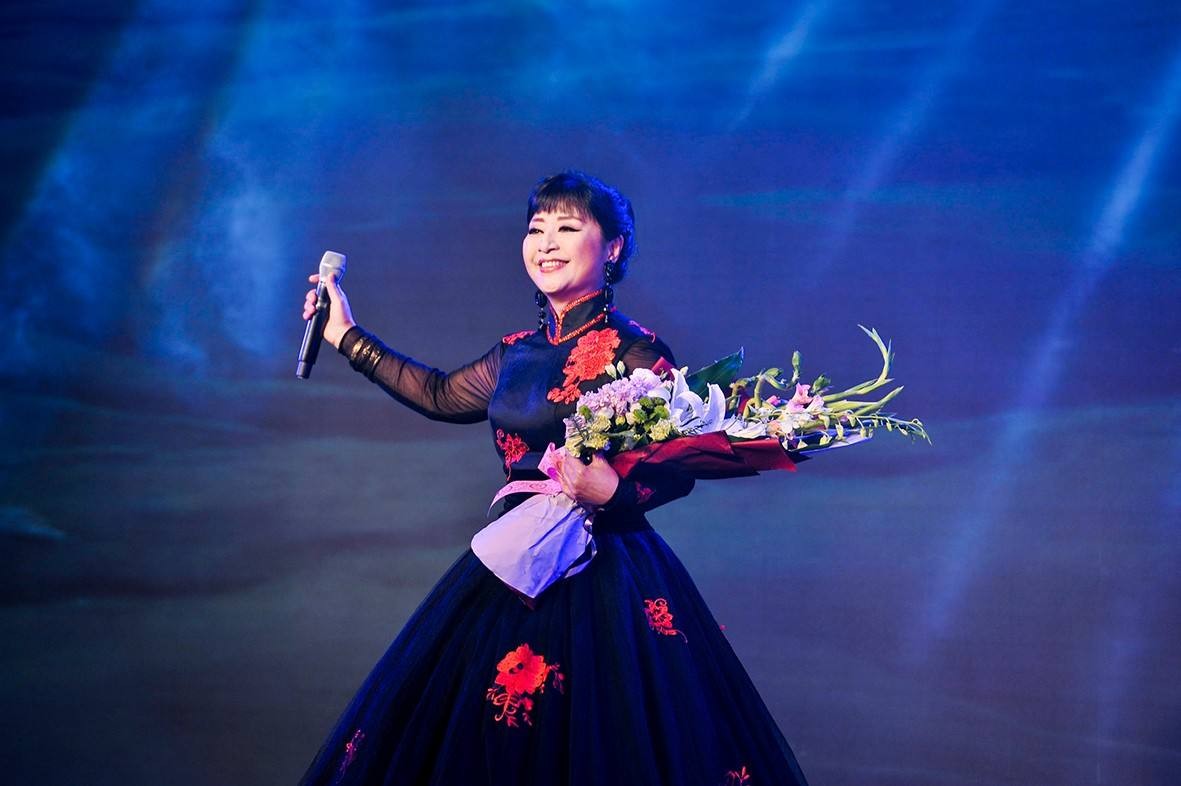 程志：與殷秀梅閃婚閃離，二婚再娶軍旅歌手王秀芬，現狀怎樣了？