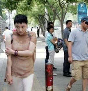 “俏晴雯”安雯，为救丈夫，她高调回归娱乐圈，9年还债1100万