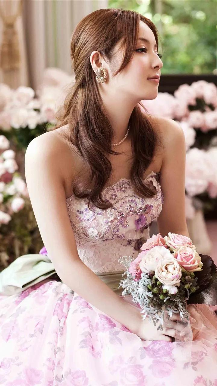 佐佐木希 日本超人气模特、演员、被誉为全球100张最美面孔第32位